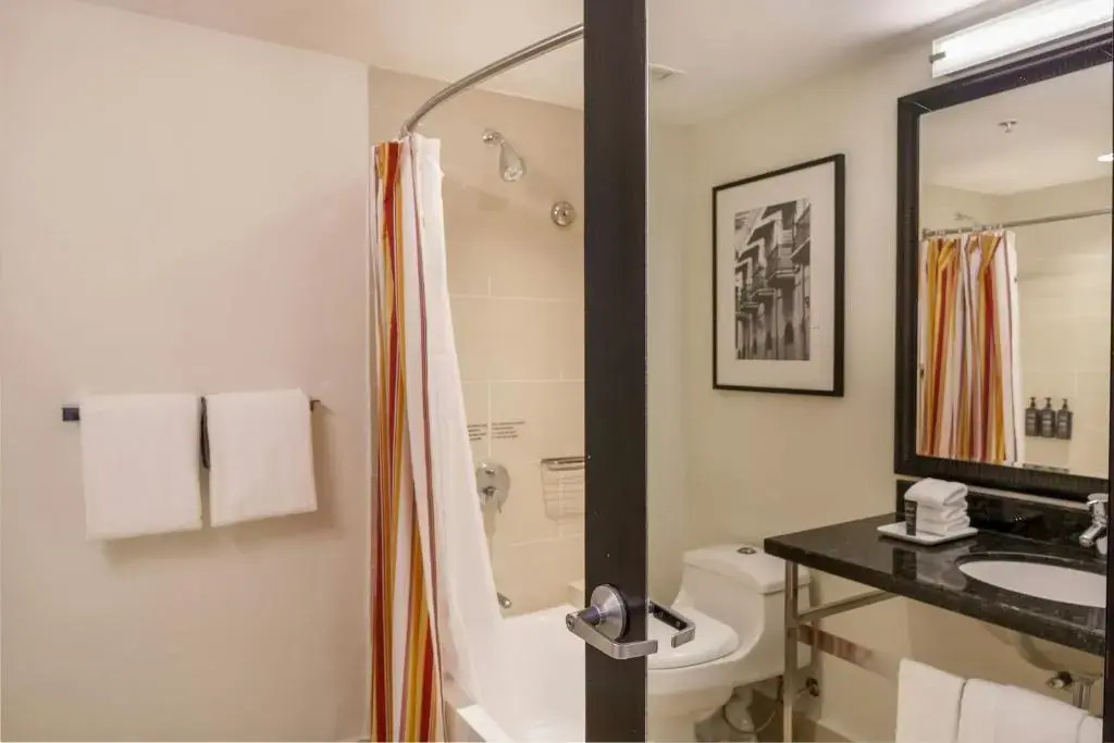 Photo - Courtyard by Marriott Panama Metromall