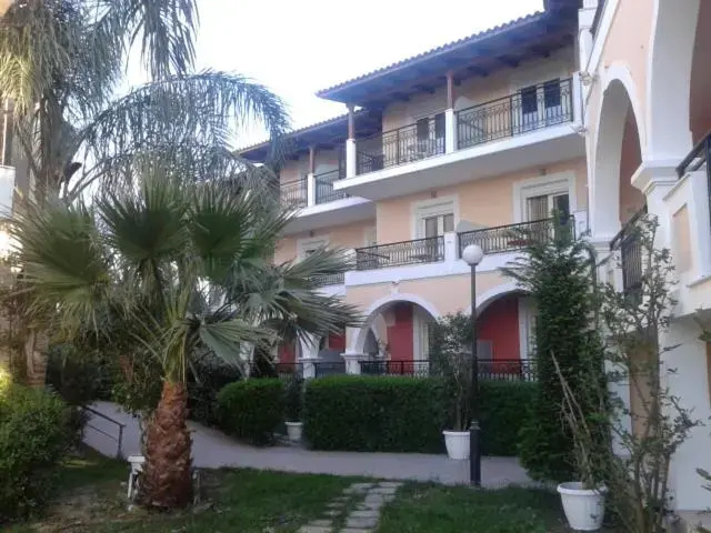 Photo - Majestic Hotel & Spa