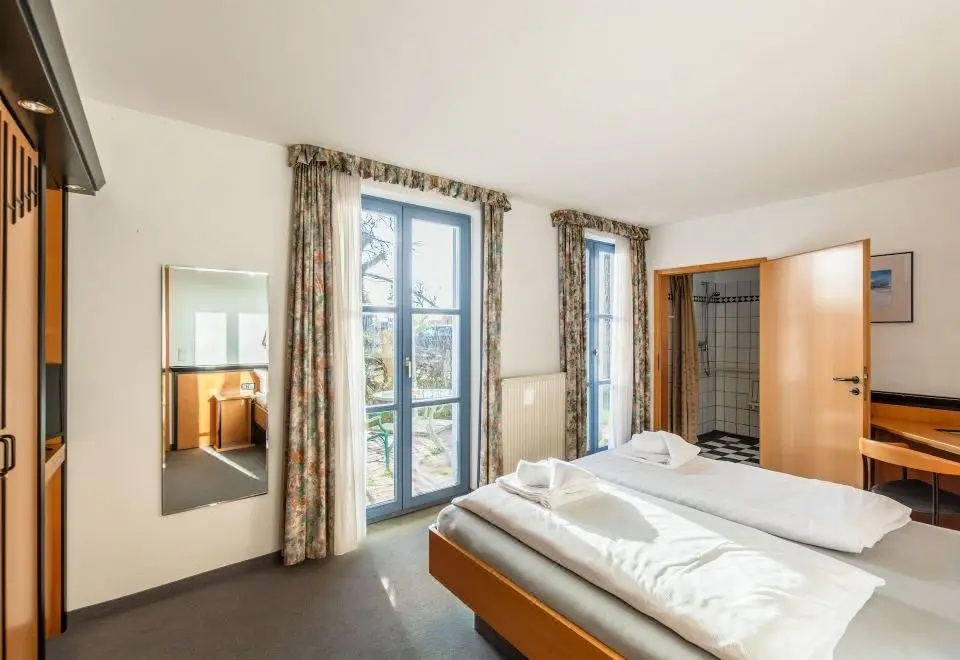 Foto - Hotel Rügenschmiede vis a vis Hiddensee