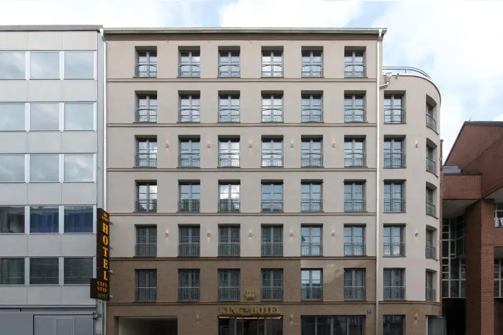 Foto - AdvaStay by KING's