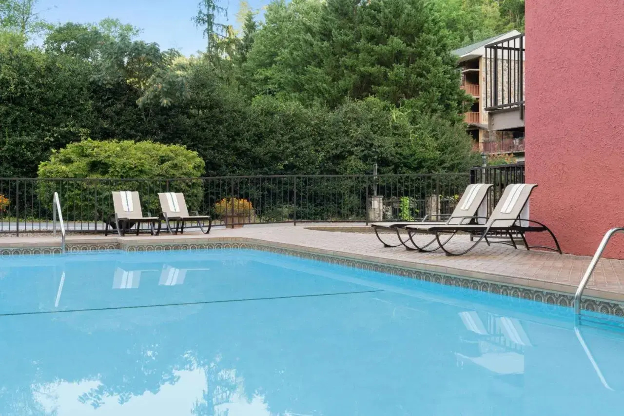 Photo - Gatlinburg River Inn