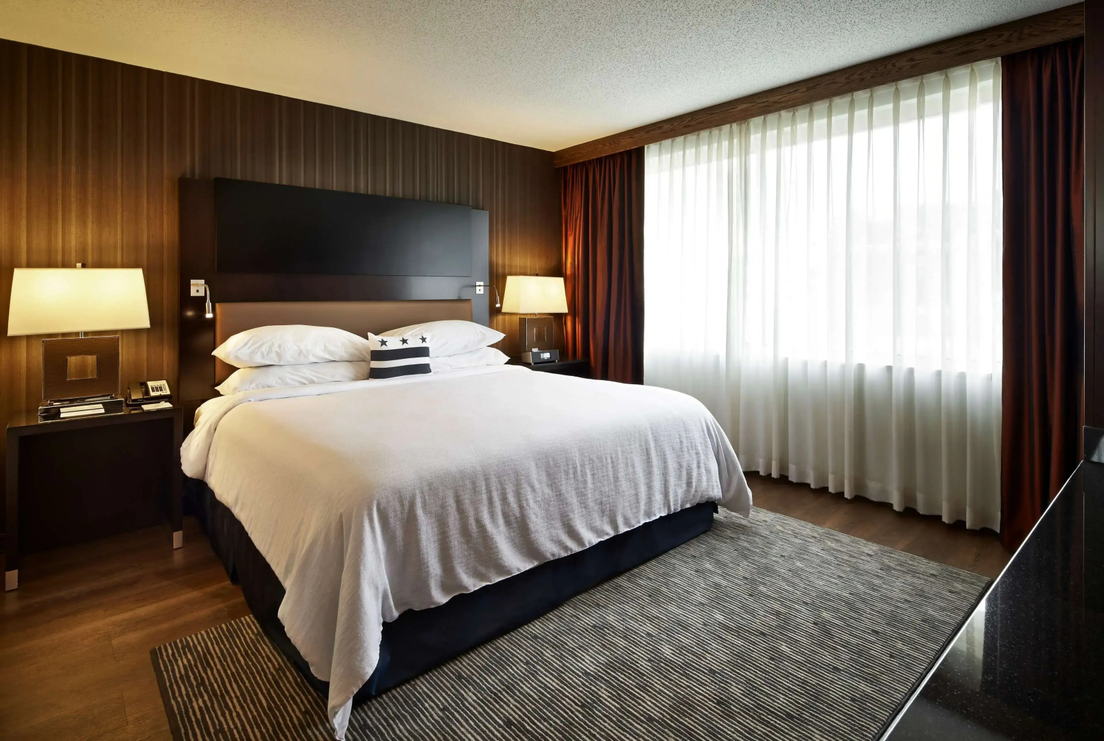 Photo - Embassy Suites by Hilton Washington DC Chevy Chase Pavilion