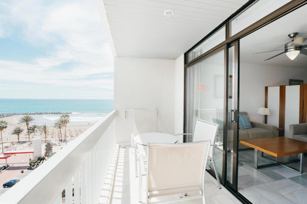 Photo - Ona Palm Beach