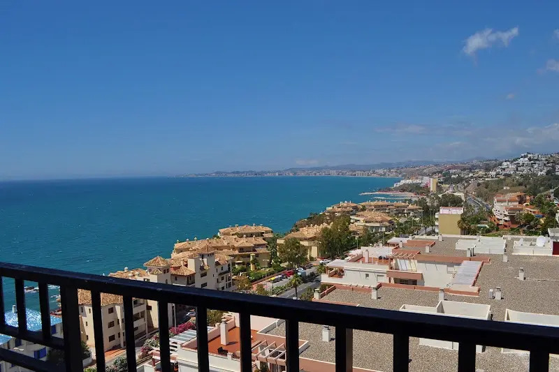 Foto - First Flatotel International