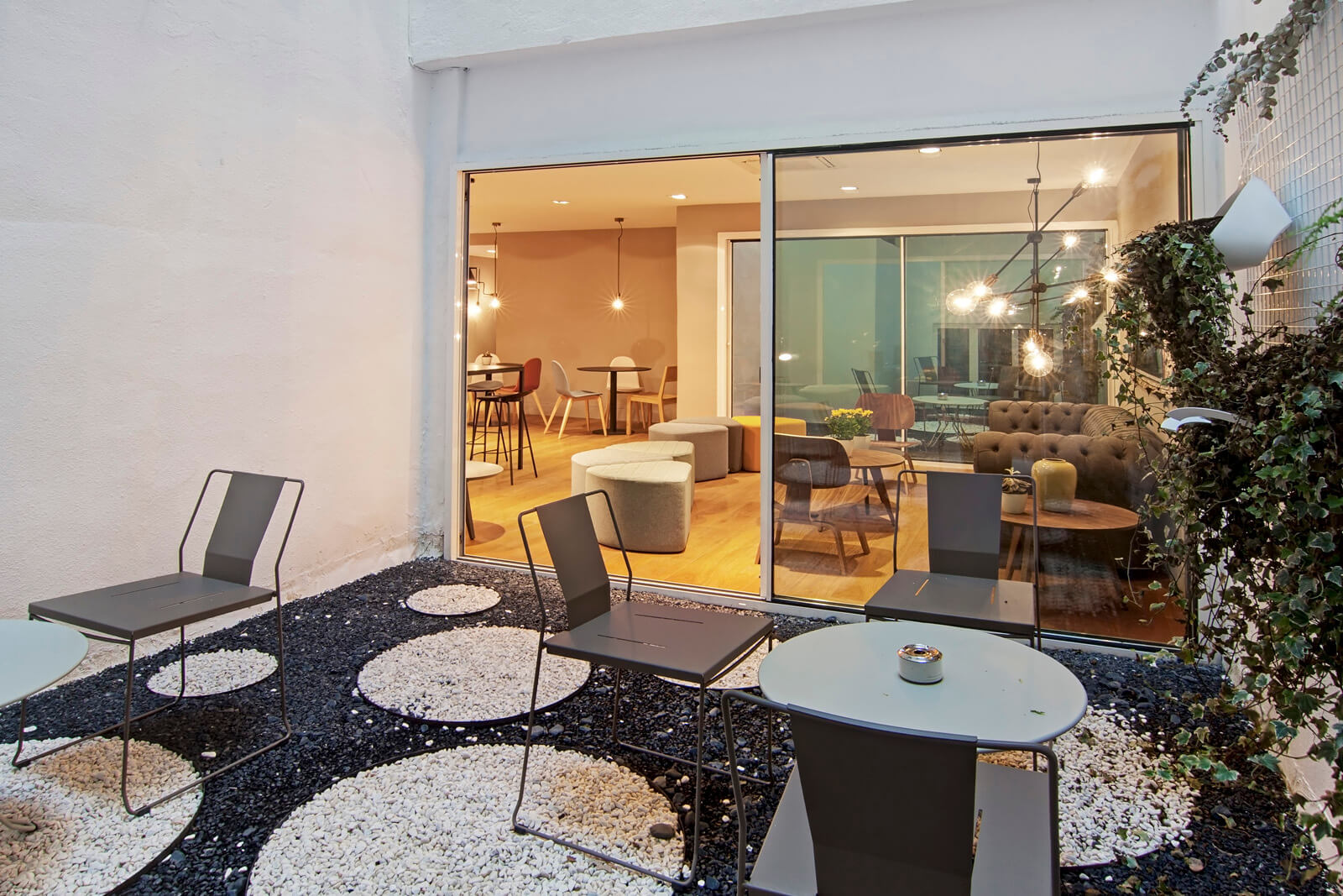 Photo - One Shot Colón