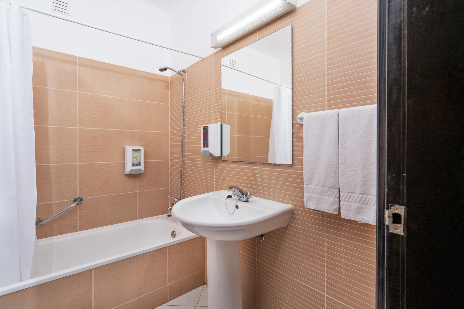 Photo - Colina Village