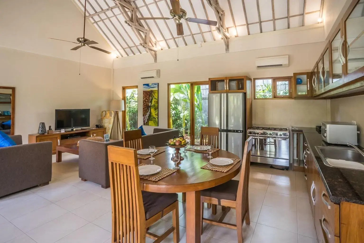 Photo - Lovina Beachhouse Villas