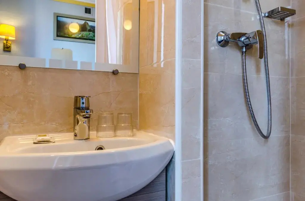 Photo - Avenir Hotel