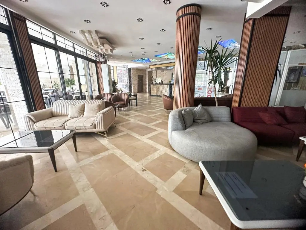 MONTE CARLO HOTEL