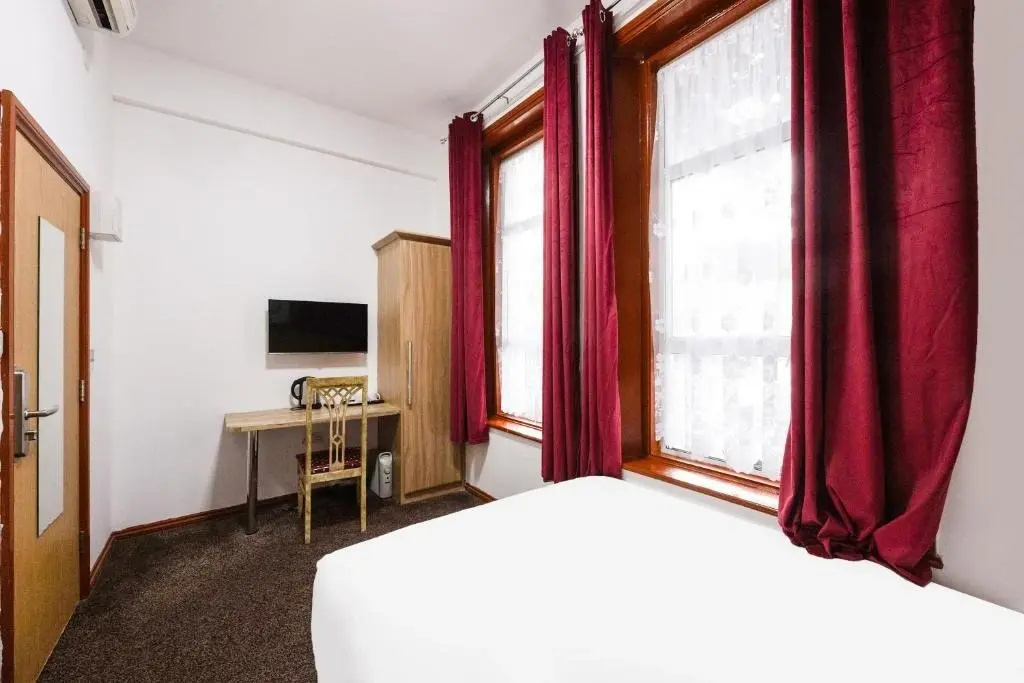 Photo - Arinza Hotel, London Ilford