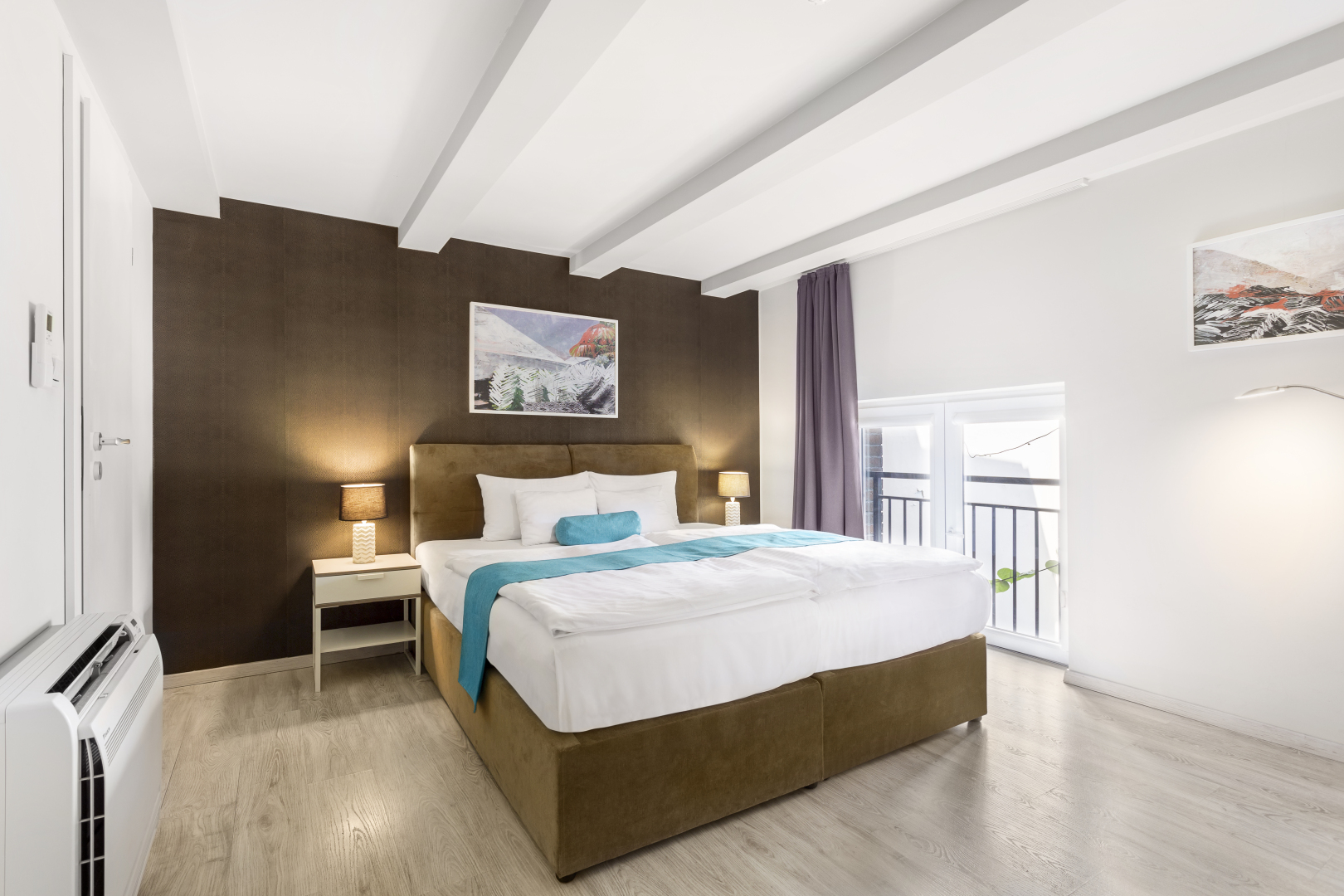 Photo - Hotel Mika Downtown