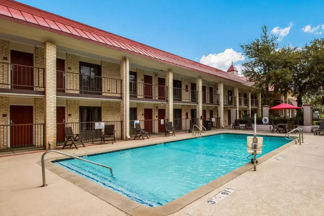Foto - Red Roof Inn PLUS+ Dallas - Addison