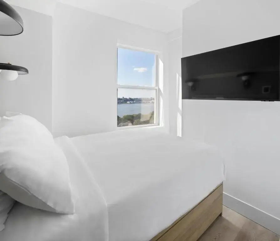 Photo - Riverside Tower Hotel