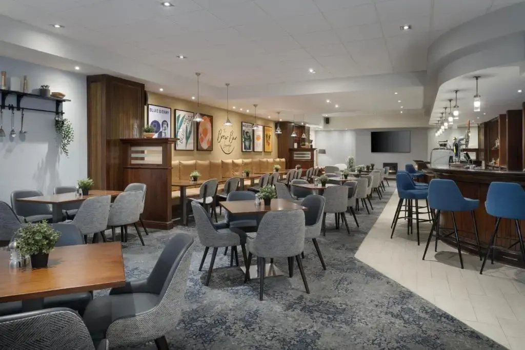 Photo - Delta Hotels by Marriott Heathrow Windsor