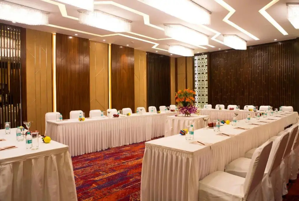 Photo - Fariyas Hotel Mumbai , Colaba