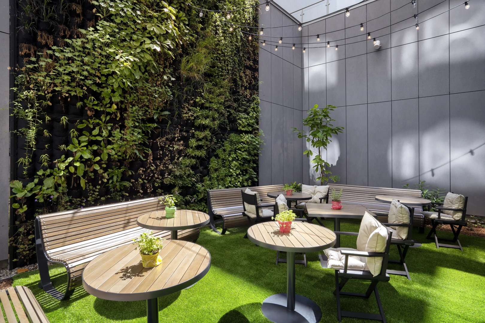 Photo - Hilton Garden Inn Budapest City Centre