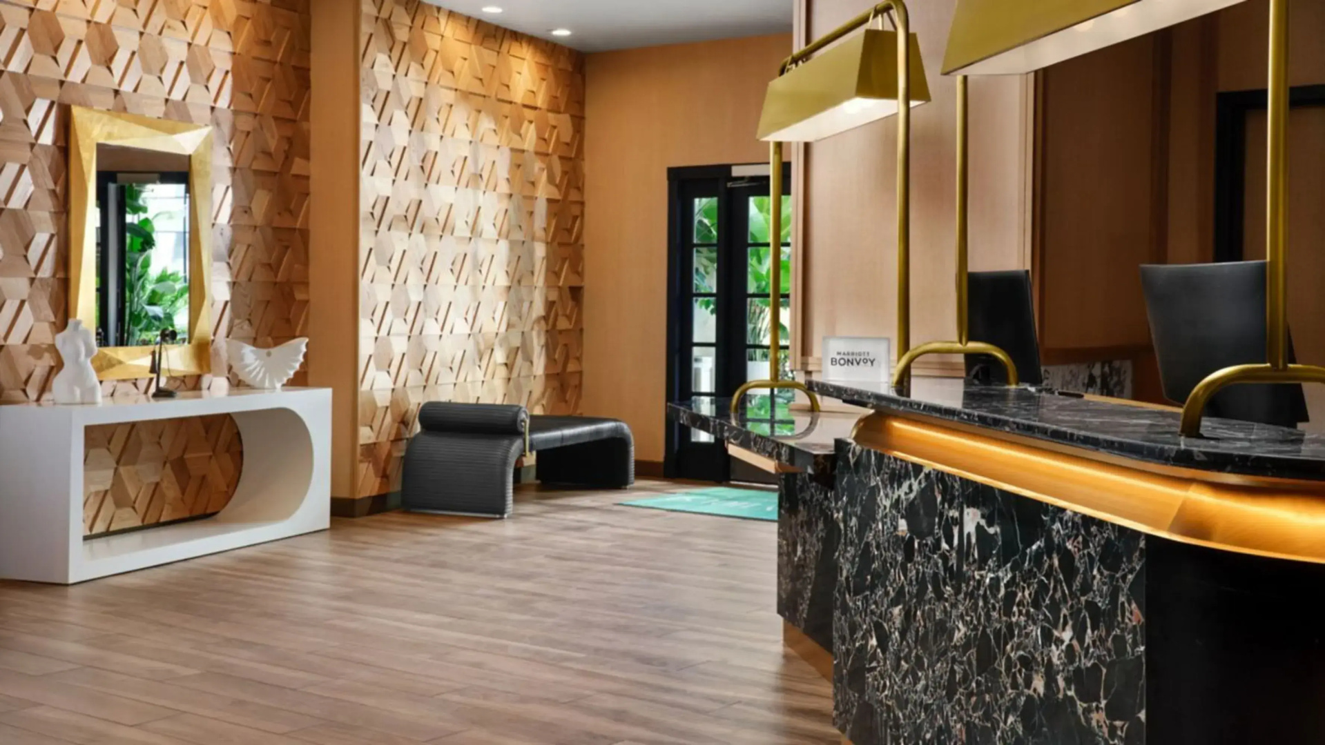 Photo - Burton House, Beverly Hills, A Tribute Portfolio Hotel