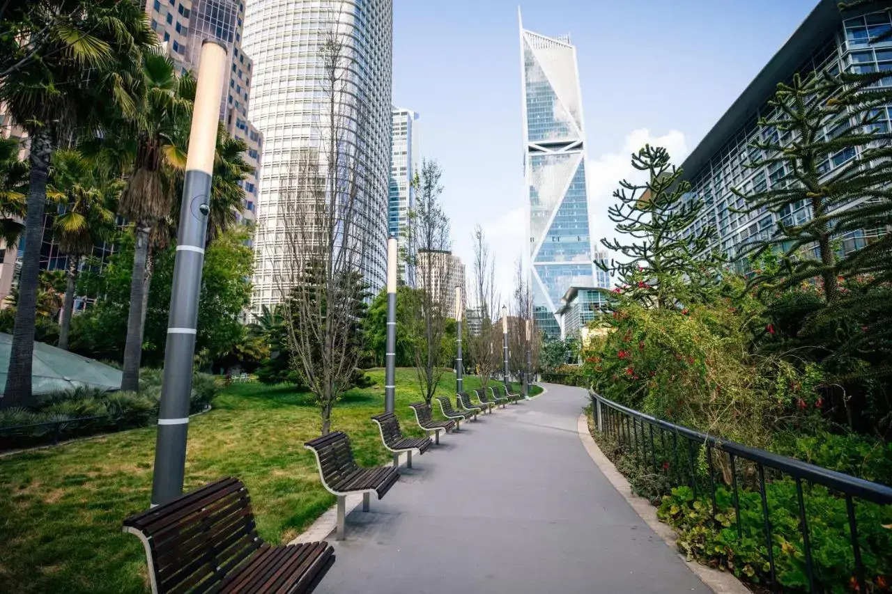 Foto - The Clancy, Autograph Collection