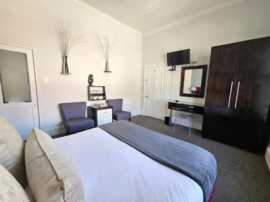 Photo - 4 on Varneys Guest House