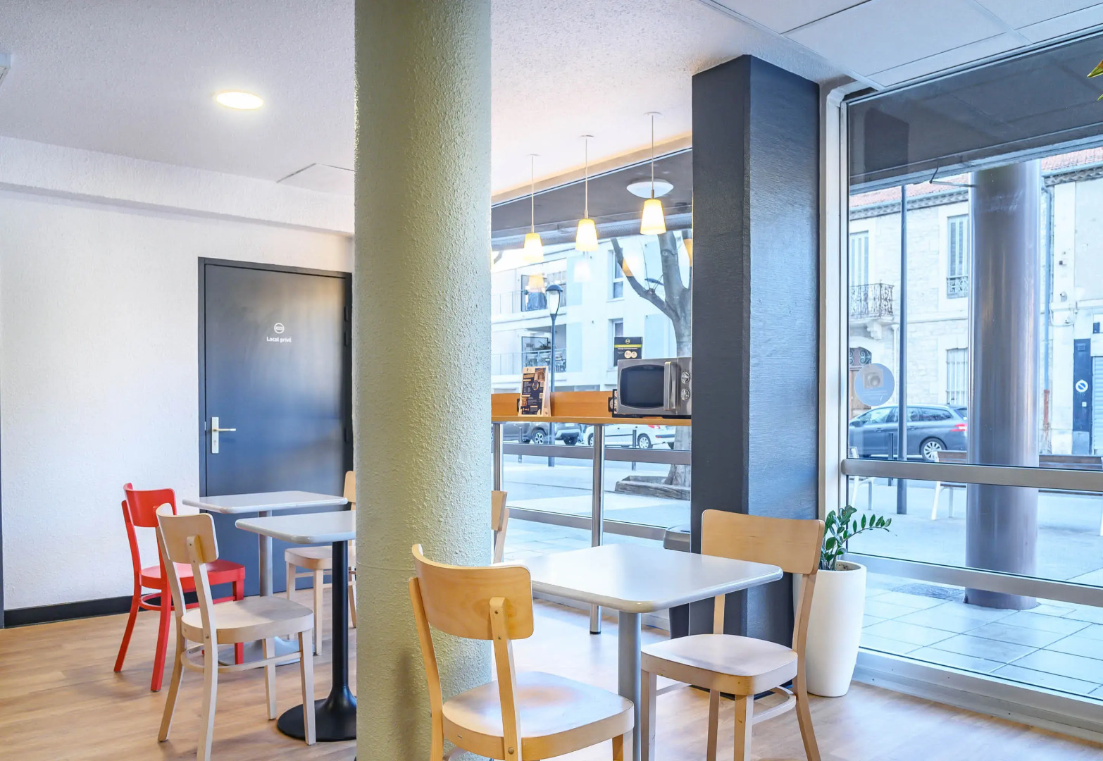 Photo - B&B HOTEL Nîmes Centre Arènes