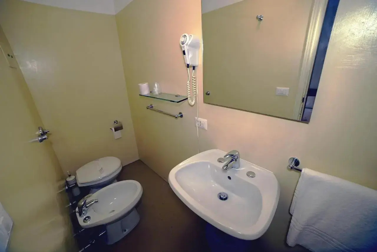 Photo - Hotel Canada