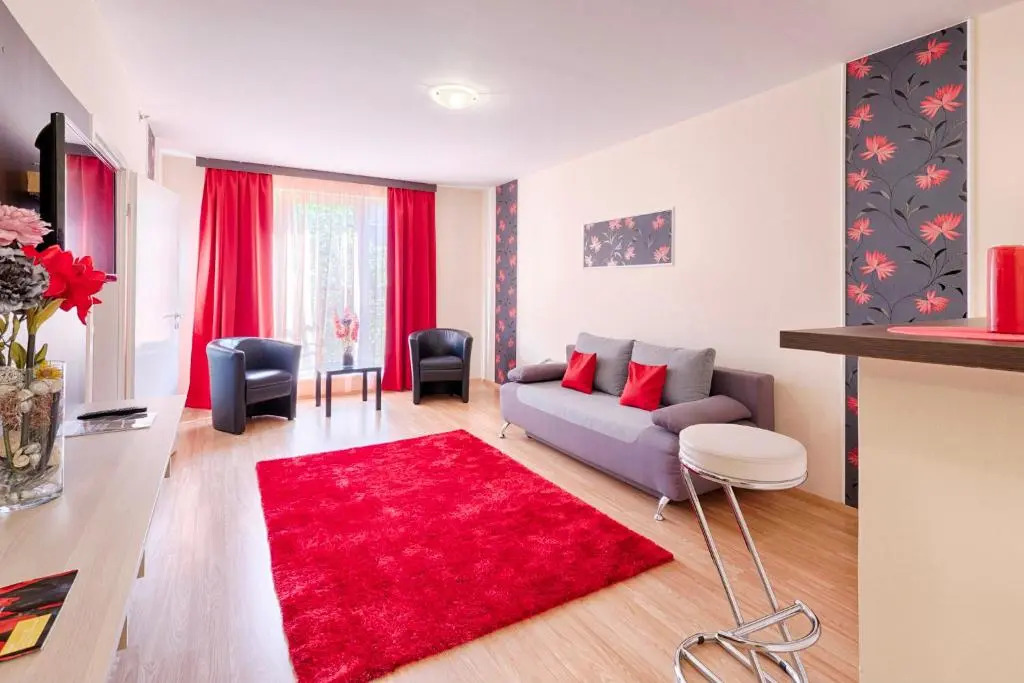 Photo - Triple M Hotel