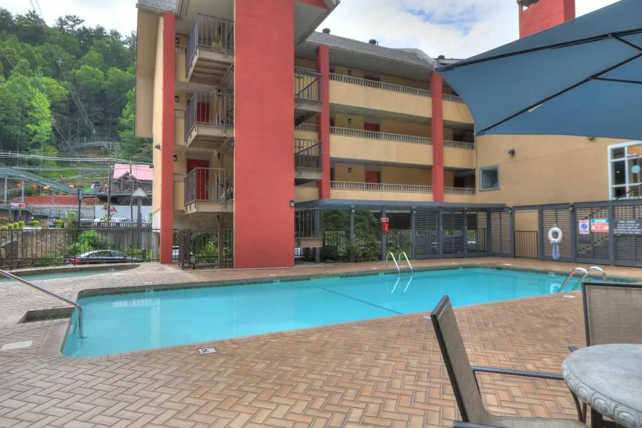 Photo - Gatlinburg River Inn