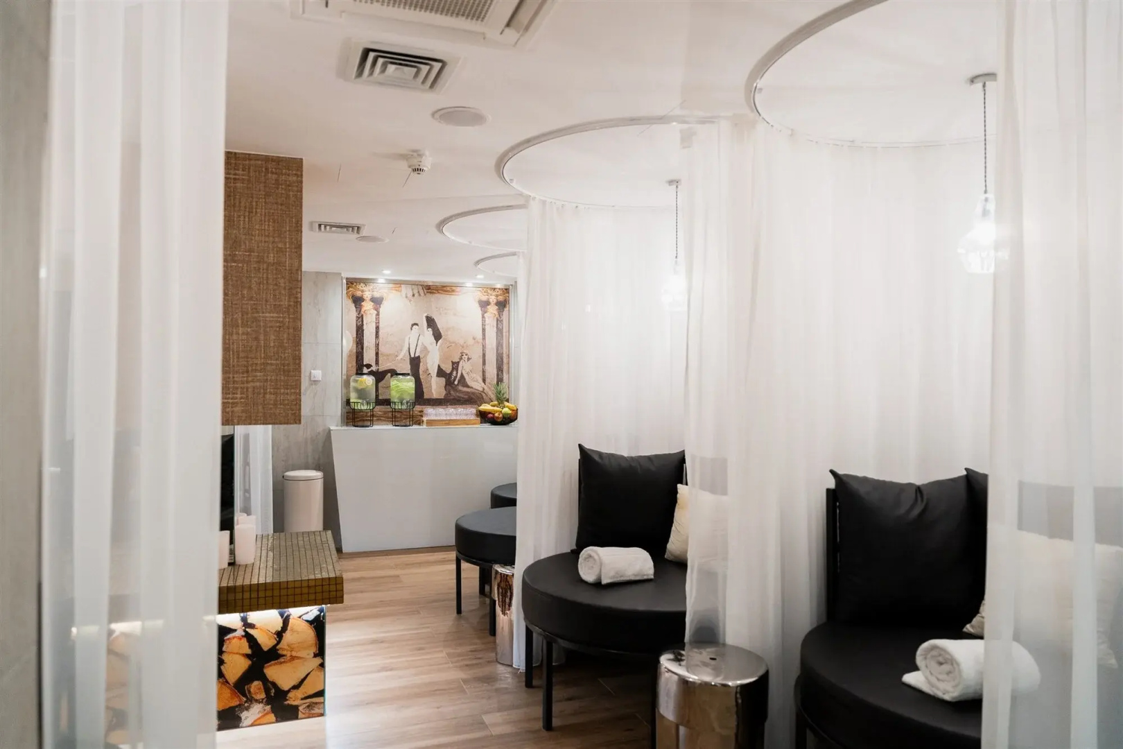 Photo - Mamaison Hotel Chain Bridge Budapest