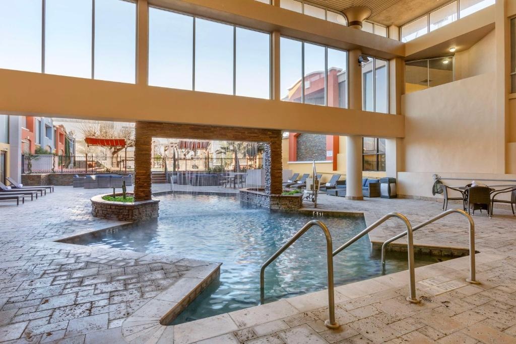 Photo - Best Western Plus El Paso Airport Hotel & Conference Center