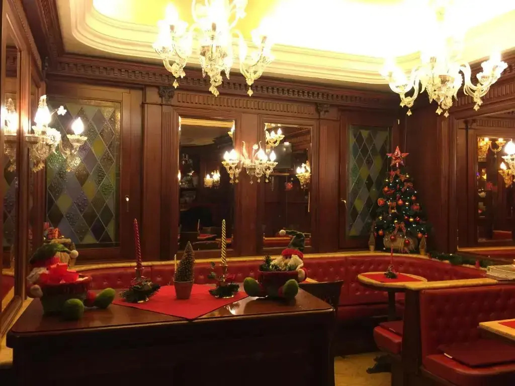 Photo - Hotel Lux