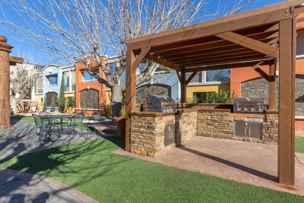 Photo - Best Western Plus El Paso Airport Hotel & Conference Center