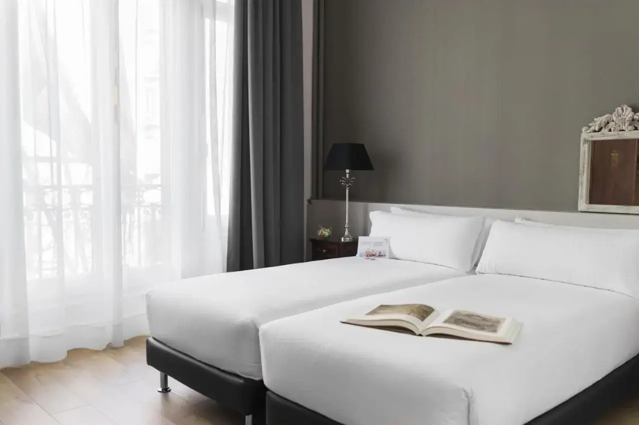 Foto - Mesón Castilla Atiram Hotels