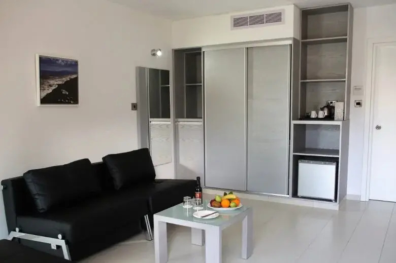 Photo - St George Beach Hotel & Spa Resort