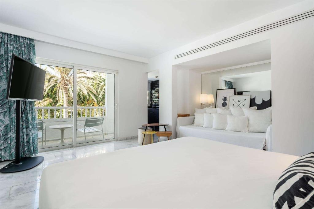 Foto - Gold By Marina - Adults only