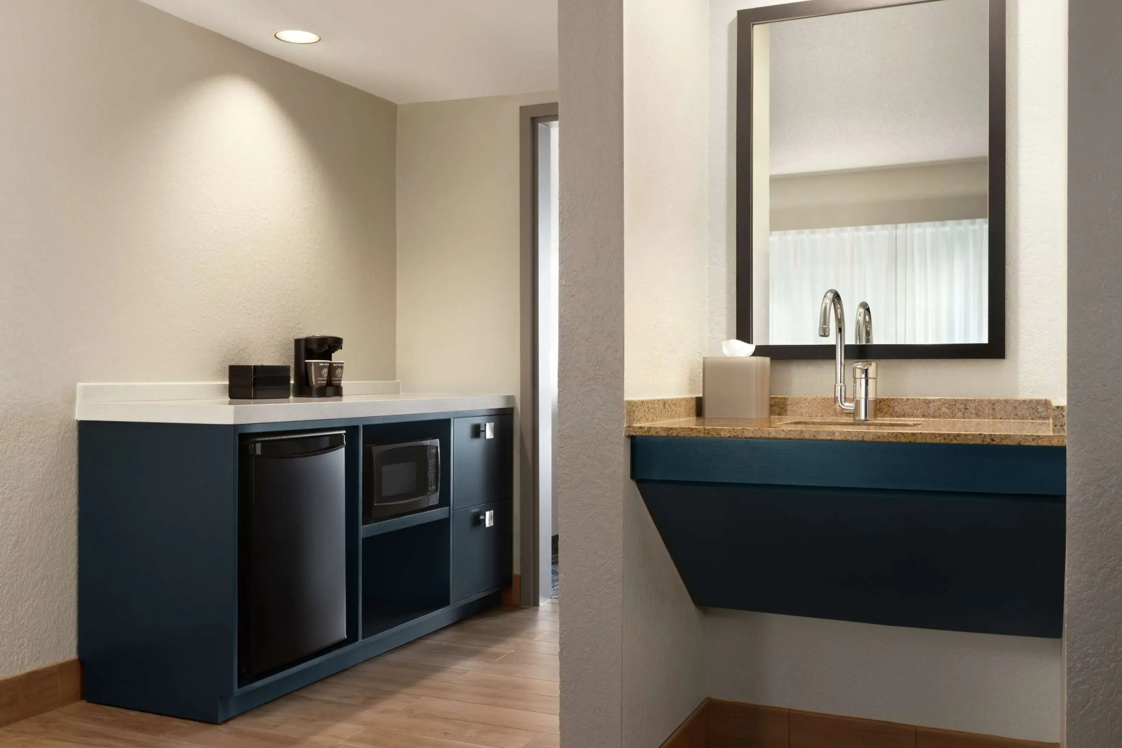 Photo - Embassy Suites by Hilton Miami International Airport