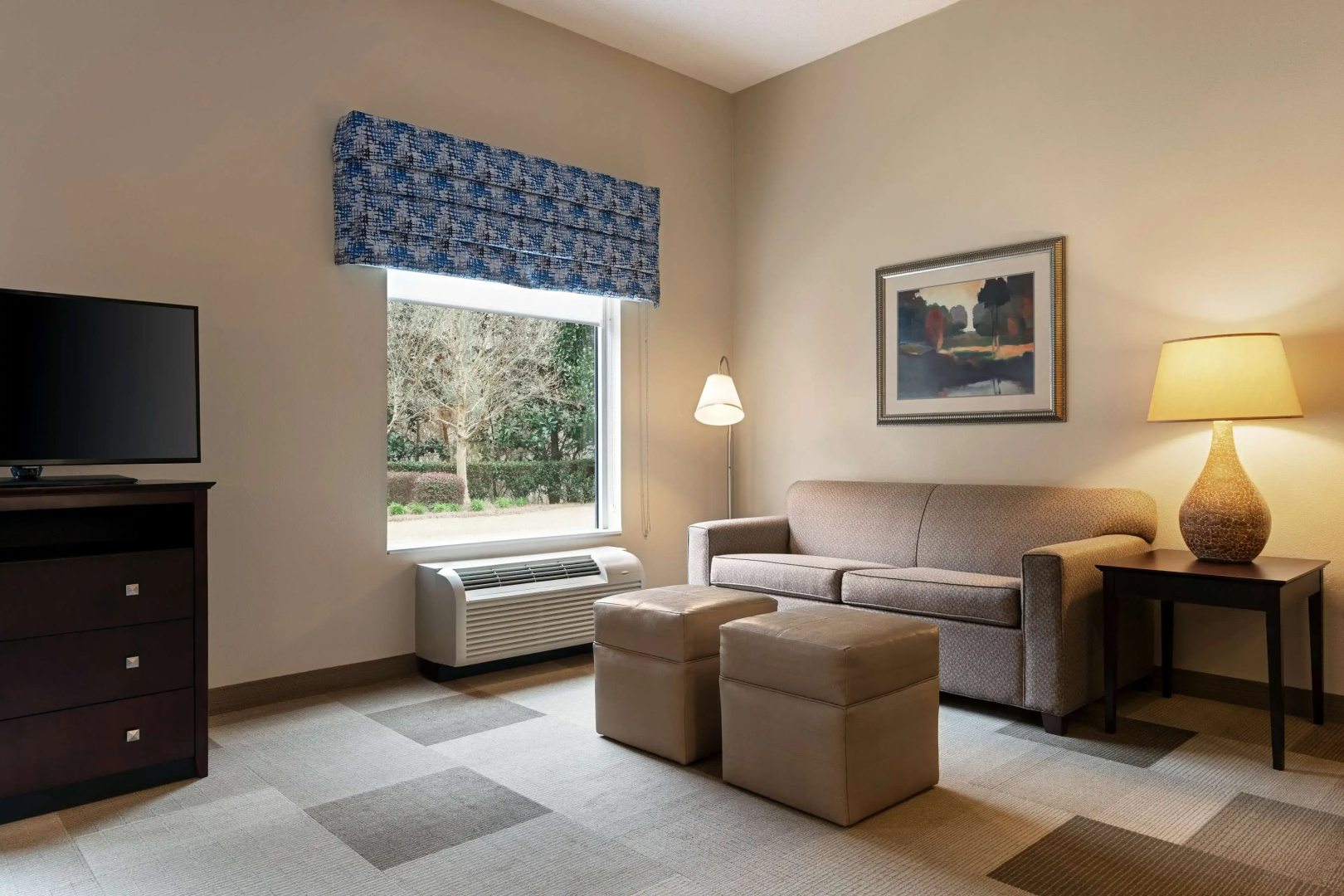 Photo - Hampton Inn & Suites Atlanta Airport West Camp Creek Pkwy