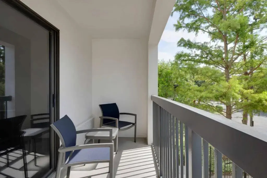 Photo - Courtyard Austin South
