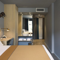 Yurbban Trafalgar Hotel