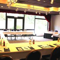 Hotel & Aparthotel Casteau Resort Mons