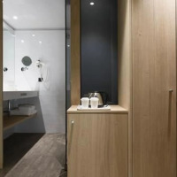 Yurbban Trafalgar Hotel