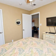 Sunrise Village 214 thumbnail 4