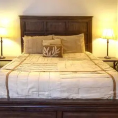 Yosemite West Condos & Properties - 1BR/1BA thumbnail 2