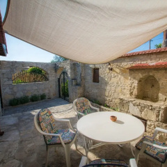 Yorkis Silikou Village House thumbnail 2