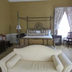 Woodlands Inn thumbnail 7