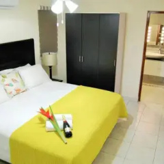Yellow Cunucu Villa With Pool thumbnail 2