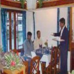Summit Oriental Boutique Hotel thumbnail 9