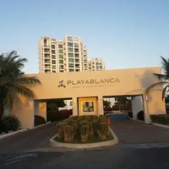 Playa Blanca Edificio Founders thumbnail 5