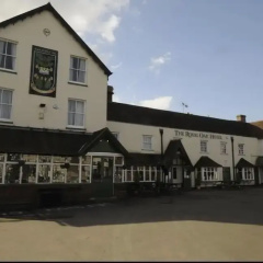 The Royal Oak Hotel thumbnail 1