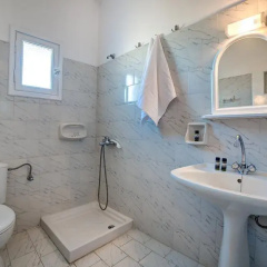 Thalia Apartments thumbnail 9