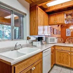 Yosemite Vista - 3BR/2BA Holiday Home thumbnail 9